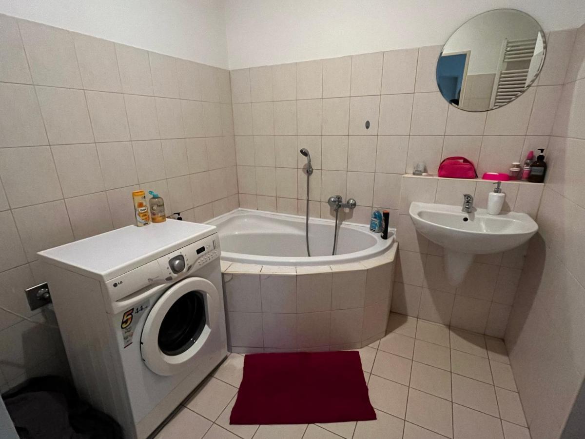 Monfas Apartment Garden City Прага Екстер'єр фото